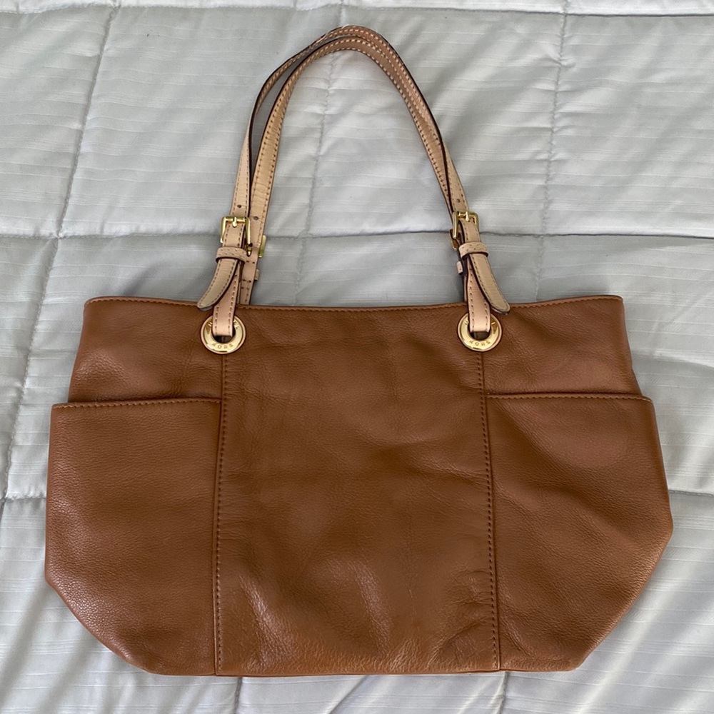 Michael Kors leather purse AP-1301